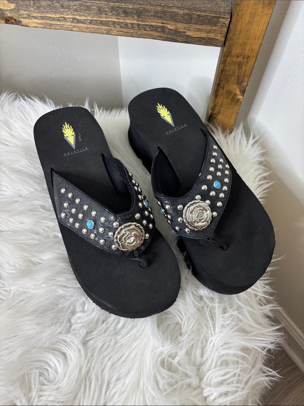 Volatile Black Studded Thong Sandals with Turquoise Accents Size 8